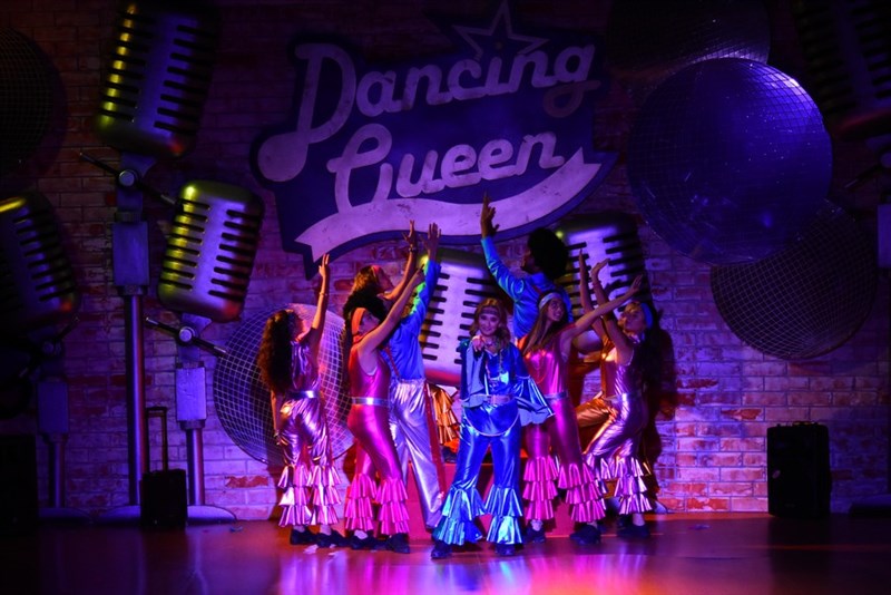 Dancing Queen un hommage a Abba by Kazadoo